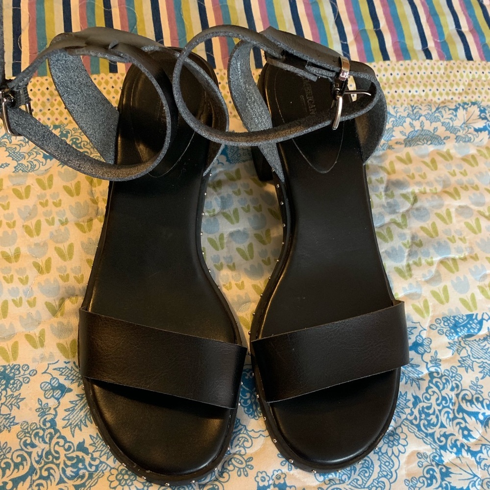 High heel sandals